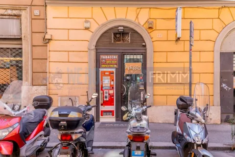 PORTA PIA LOCALE C1 A REDDITO: RENDITA LORDA 8%